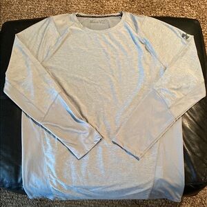 Men's Under Armour XL HeatGear Long Sleeve Shirt.